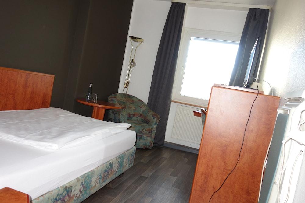 דיסלדורף Residenz Hotel Eurostar מראה חיצוני תמונה